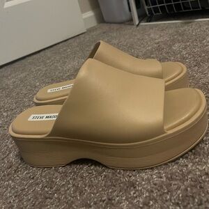 Platform Steve Madden Sandals